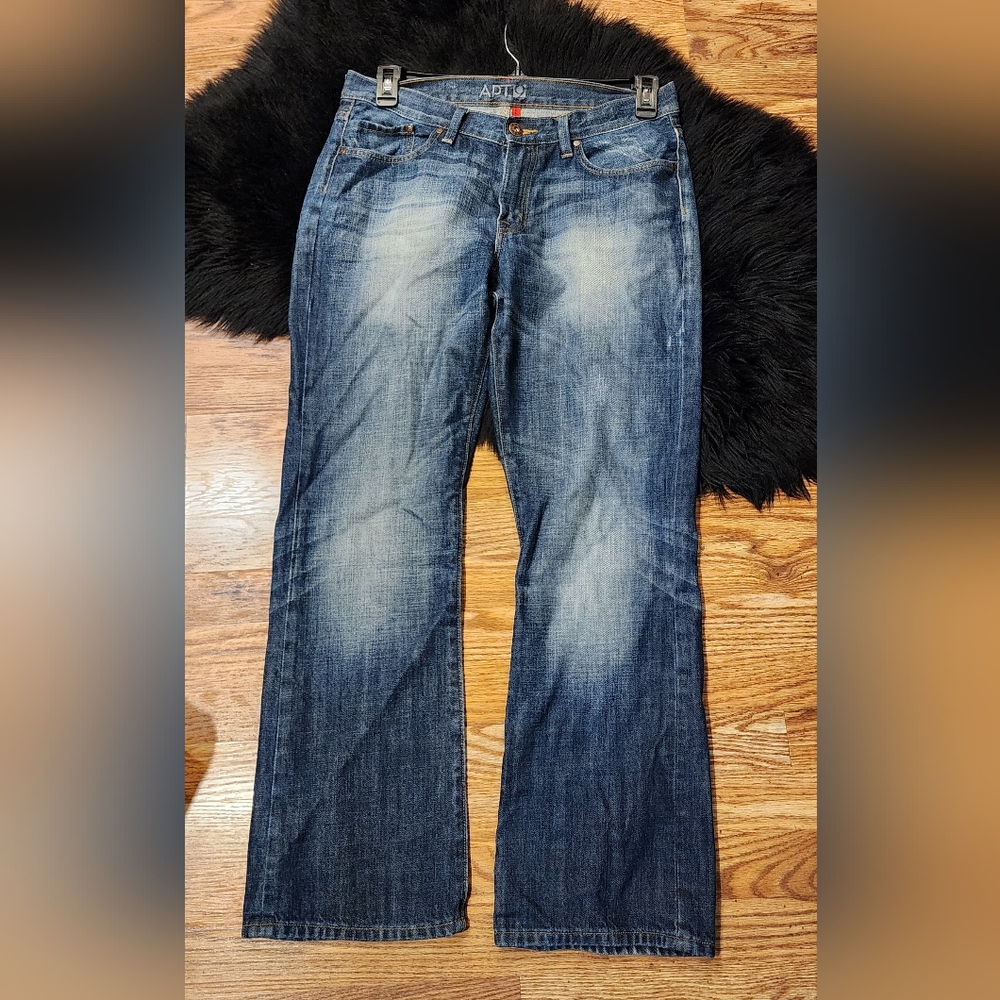 Apt. 9 Blue Straight Leg Jeans with Distressed Look